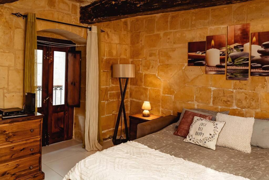 Enchanting 2Bdr Townhouse In Valletta Centre! Exterior foto