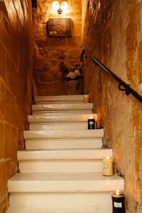 Enchanting 2Bdr Townhouse In Valletta Centre! Exterior foto