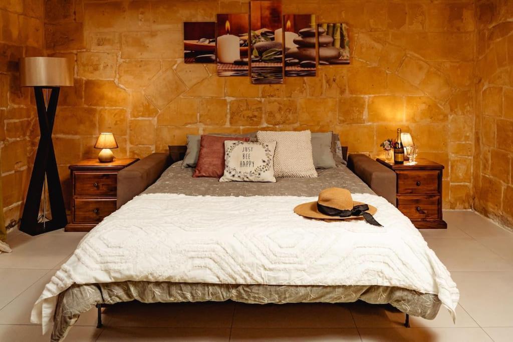 Enchanting 2Bdr Townhouse In Valletta Centre! Exterior foto